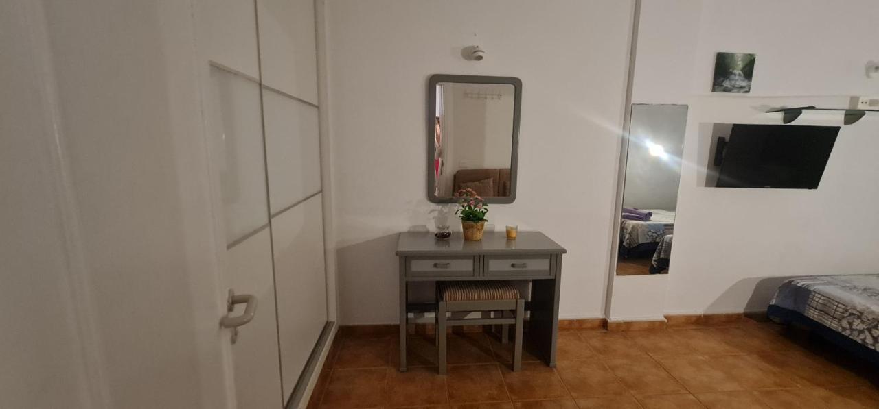 Vivienda Vacacional Marineda Sol Con Piscina El Medano Bagian luar foto